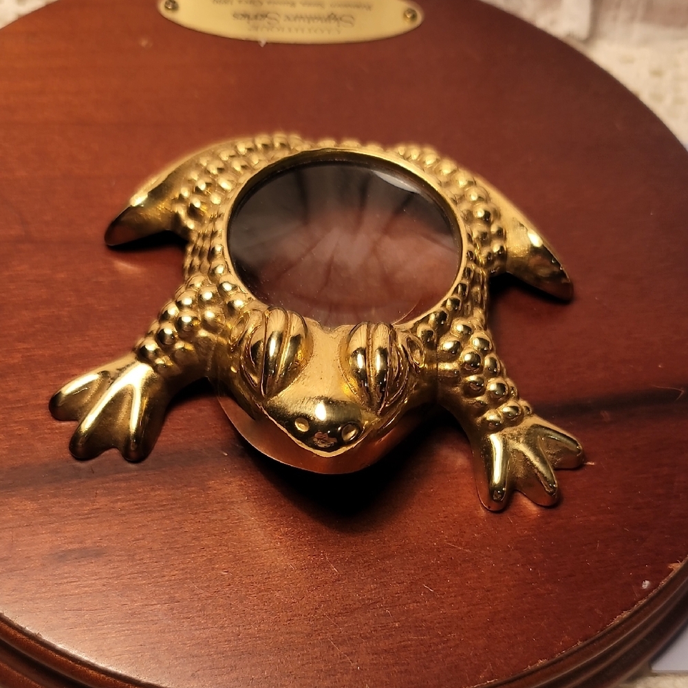 Vintage Solid Brass Frog Magnifying Glass & Paperweight